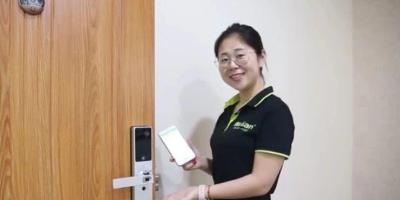 智能锁不会选？看看小姐姐怎么说…