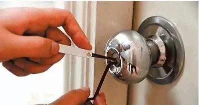你家的门锁是几级？这些门锁可以被轻松秒开！