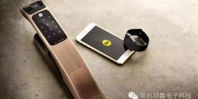 指纹开锁  韩剧欧巴撩妹新技能get√
