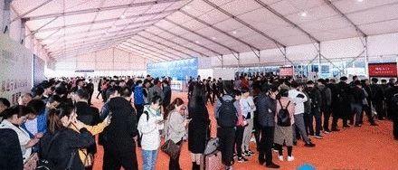 近百个智能锁品牌上海建博会争奇斗艳，这些新技术和黑科技成关注焦点